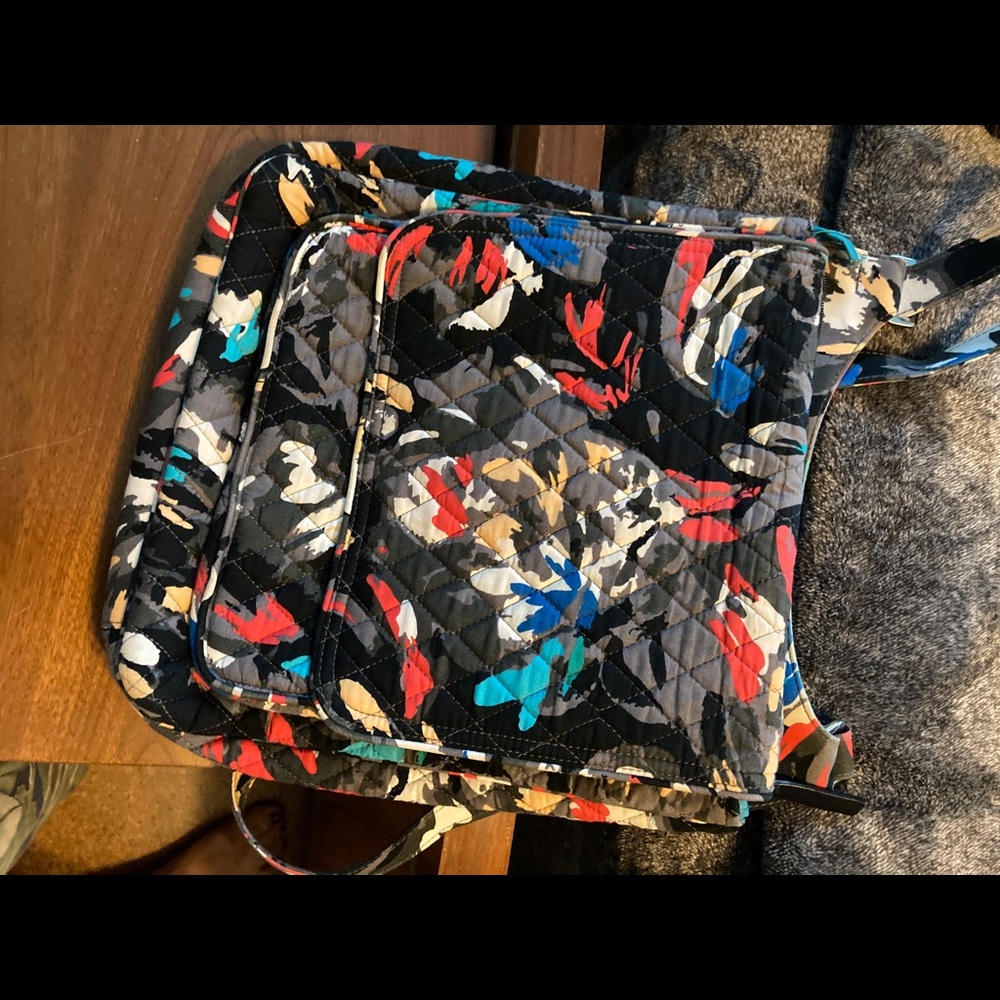 Vera Bradley mailbag crossbody, Splash pattern